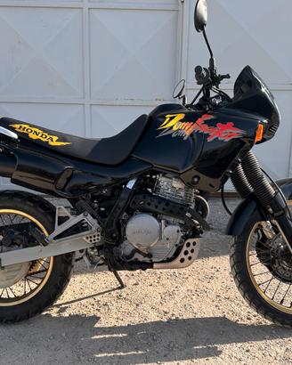 Honda Dominator 1992 nx 650