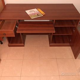 SCRIVANIA MULTISPAZIO IN LEGNO