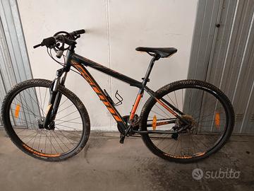 Mountain bike Scott 
