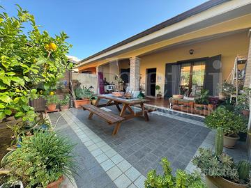 Villetta Trifamiliare Ardea [Cod. rif 3295675VRG]