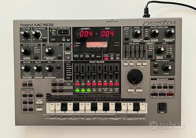 Roland Groovebox MC505 MC-505 groovebox MC 505