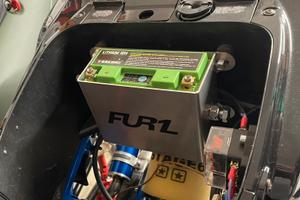 SUPPORTO BATTERIA MAGGIORATA x SOTTOSELLA SCOOTER