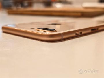 iPhone 8 plus scocca Rose Gold vetro rotto