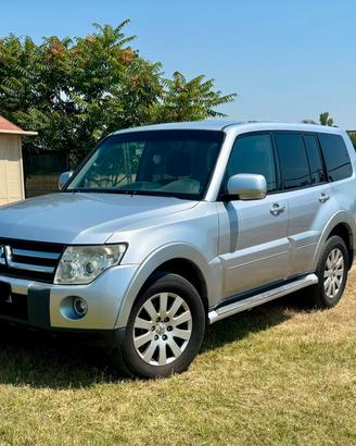 Mitsubishi Pajero 3.2 did 7 posti gancio traino