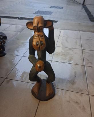 statua in legno 