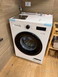 NUOVA IMBALLATA! LAVATRICE LG F4NX1008NWK - 8 kg