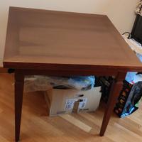 Tavolo quadrato allungabile con gambe tornite