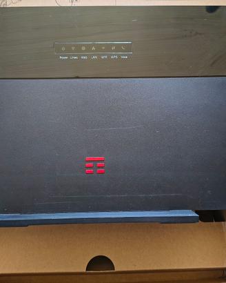 Modem router Fibra TIM HUB+ DGA4331 Technicolor