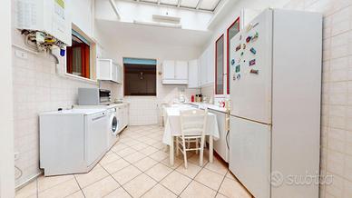 3 LOCALI A FRANCAVILLA FONTANA