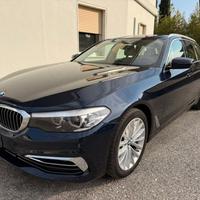 BMW 530 d xDrive Touring Luxury