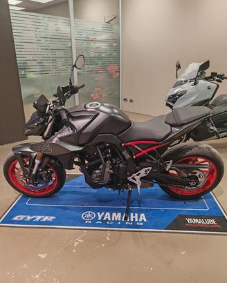 Suzuki GSX-8S