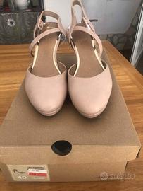 Scarpe Bata con il tacco