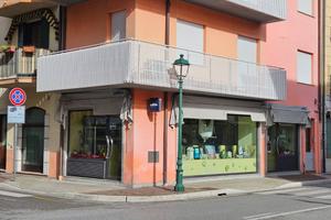 Attività / Licenza di 56 m² con 1 locale a Grado