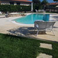 PISCINA IN VETRORESINA MODELLO " IMPERO 90"