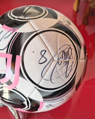 Pallone Juventus autografato