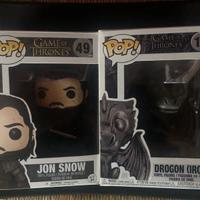 Jon Snow (49) e Dragon Iron (16) Funko Pop