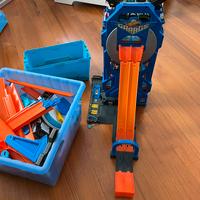 Hot Wheels garage + pista + macchine