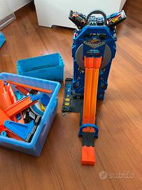 Hot Wheels garage + pista + macchine