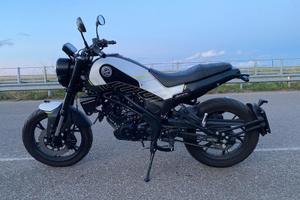Benelli Leoncino 125