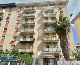 4 LOCALI A PALERMO