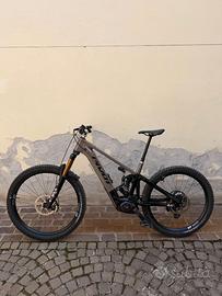 E-Mtb Pivot Shuttle AM Team XX 2026