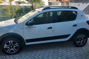 Dacia Sandero Stepway 1.0 TCe 100CV ECO-G 15th Ann