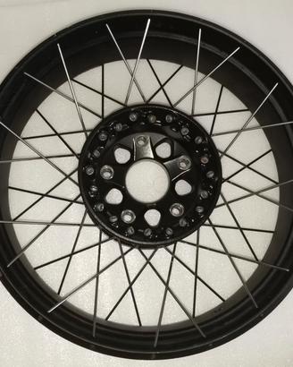 cerchio ruota posteriore nero a raggi per R1250GS 