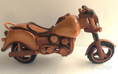 Moto in legno modello Harley Davidson fatto a mano