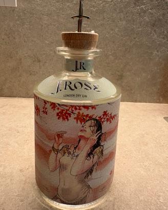 Bottiglia da collezione gin j. rose n. 7