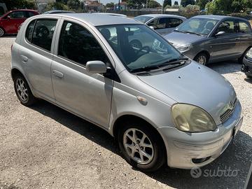 Toyota Yaris 1.0 5 porte Sol