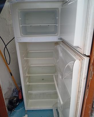 frigo congelatore fonsionante perfetto 