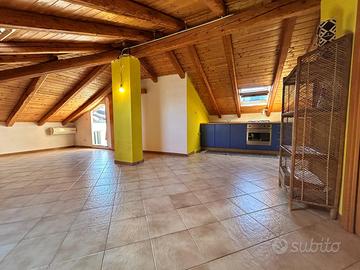 Mansarda con Terrazzo