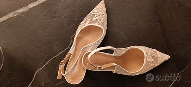 Scarpe bianche ricamate donna - stile casual