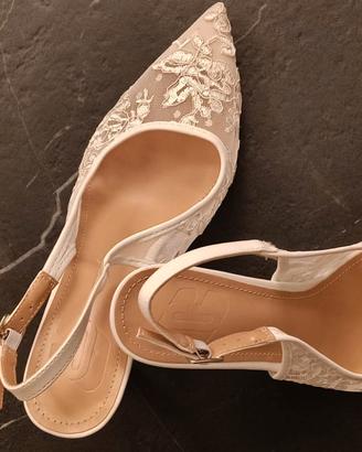 Scarpe bianche ricamate donna - stile casual