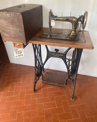 Antica macchina da cucire WERTHEIM ELECTRA 1905