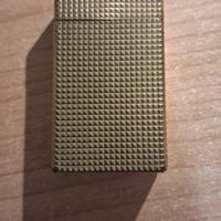 Accendino S.T. Dupont placcato in oro