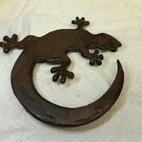 sottopentola a forma di geco in ghisa 