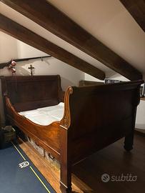 Letto a barca fine 800