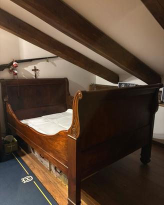Letto a barca fine 800