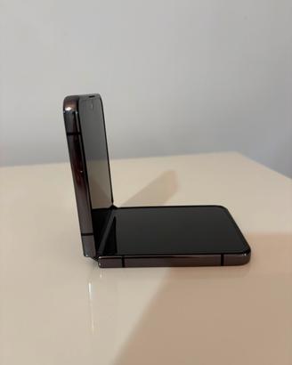 Samsung Galaxy Z Flip 4