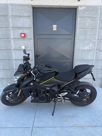 SUZUKI GSX S 1000 2015