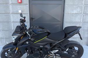 SUZUKI GSX S 1000 2015