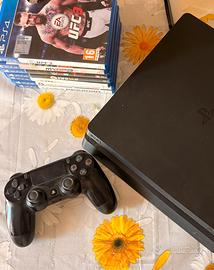 Playstation 4 con 7 giochi e joystick