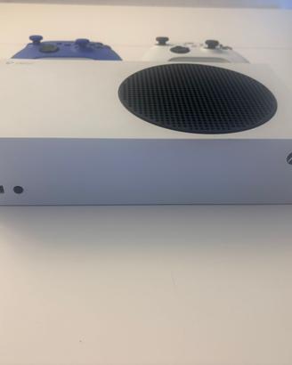 Xbox series s + 2 joypad
