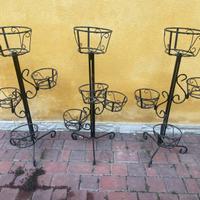 Portavasi in ferro battuto