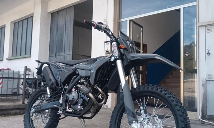 BETA RR ENDURO 125 TX SPECIAL EDITION