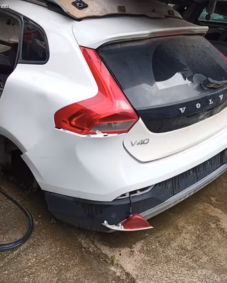 Volvo v40 scocca per taglio lamiera