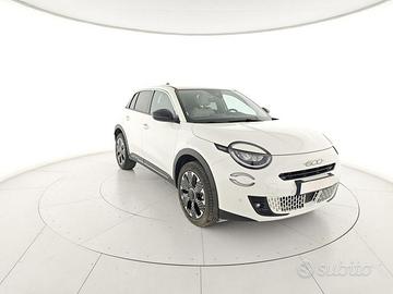 FIAT 600 Hybrid 110 CV DCT MHEV La Prima