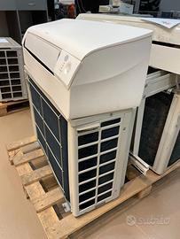 Condizionatore Daikin 12.000 BTU Inverter int+ext