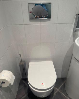 WC sospeso completo Geberit con cassetta a incasso